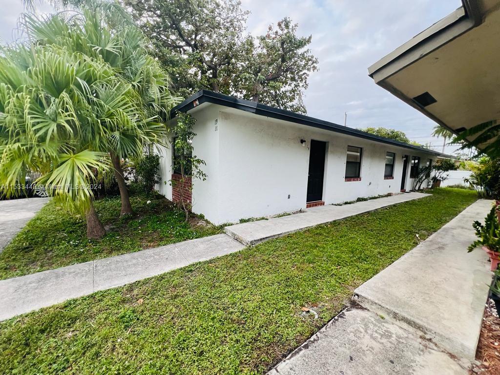 19-21 SE 4th Ter, Dania Beach, Florida 33004, ,Residentialincome,For Sale,19-21 SE 4th Ter,A11533440