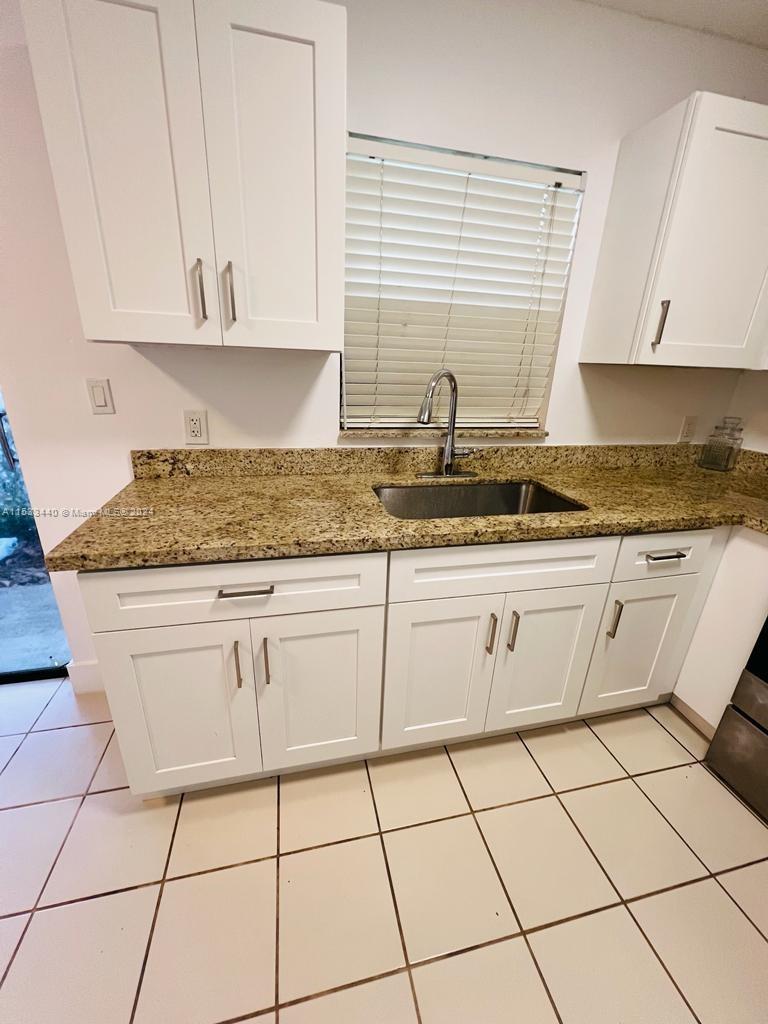 19-21 SE 4th Ter, Dania Beach, Florida 33004, ,Residentialincome,For Sale,19-21 SE 4th Ter,A11533440