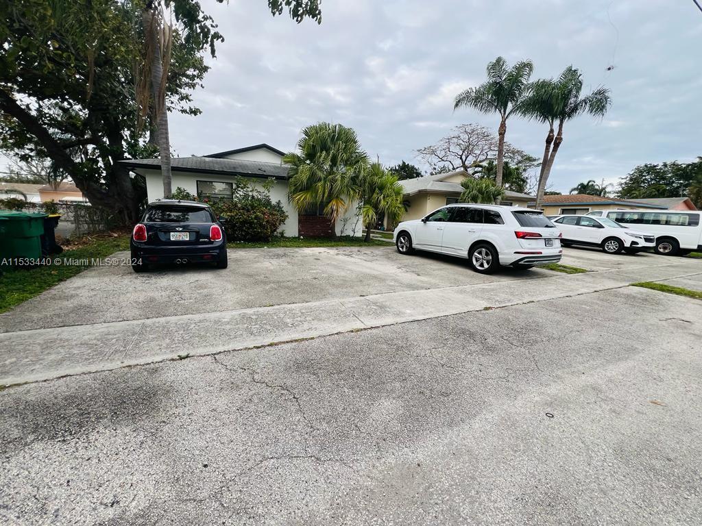 19-21 SE 4th Ter, Dania Beach, Florida 33004, ,Residentialincome,For Sale,19-21 SE 4th Ter,A11533440