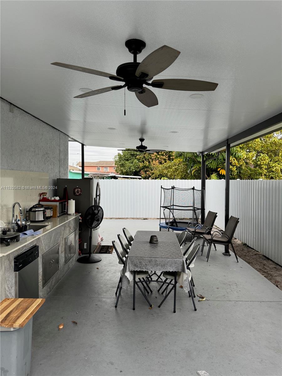 4205 E 10th Ave, Hialeah, Florida 33013, 4 Bedrooms Bedrooms, ,3 BathroomsBathrooms,Residential,For Sale,4205 E 10th Ave,A11532582