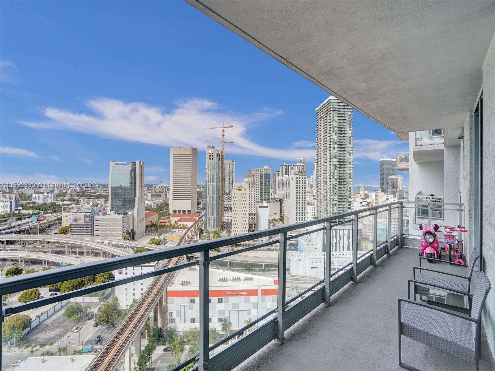 90 SW 3rd St 2707, Miami, Florida 33130, 2 Bedrooms Bedrooms, ,2 BathroomsBathrooms,Residential,For Sale,90 SW 3rd St 2707,A11532839