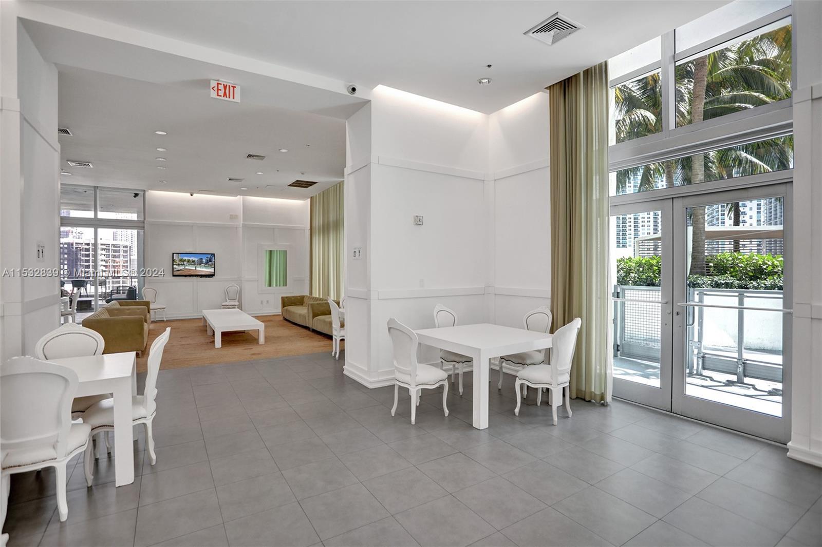 90 SW 3rd St 2707, Miami, Florida 33130, 2 Bedrooms Bedrooms, ,2 BathroomsBathrooms,Residential,For Sale,90 SW 3rd St 2707,A11532839