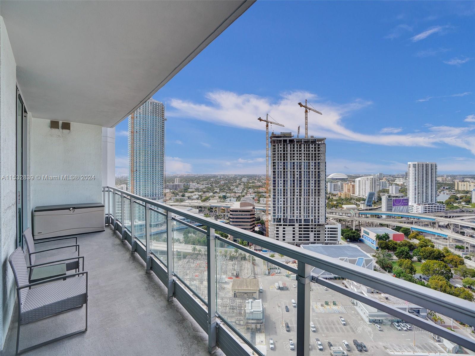 90 SW 3rd St 2707, Miami, Florida 33130, 2 Bedrooms Bedrooms, ,2 BathroomsBathrooms,Residential,For Sale,90 SW 3rd St 2707,A11532839