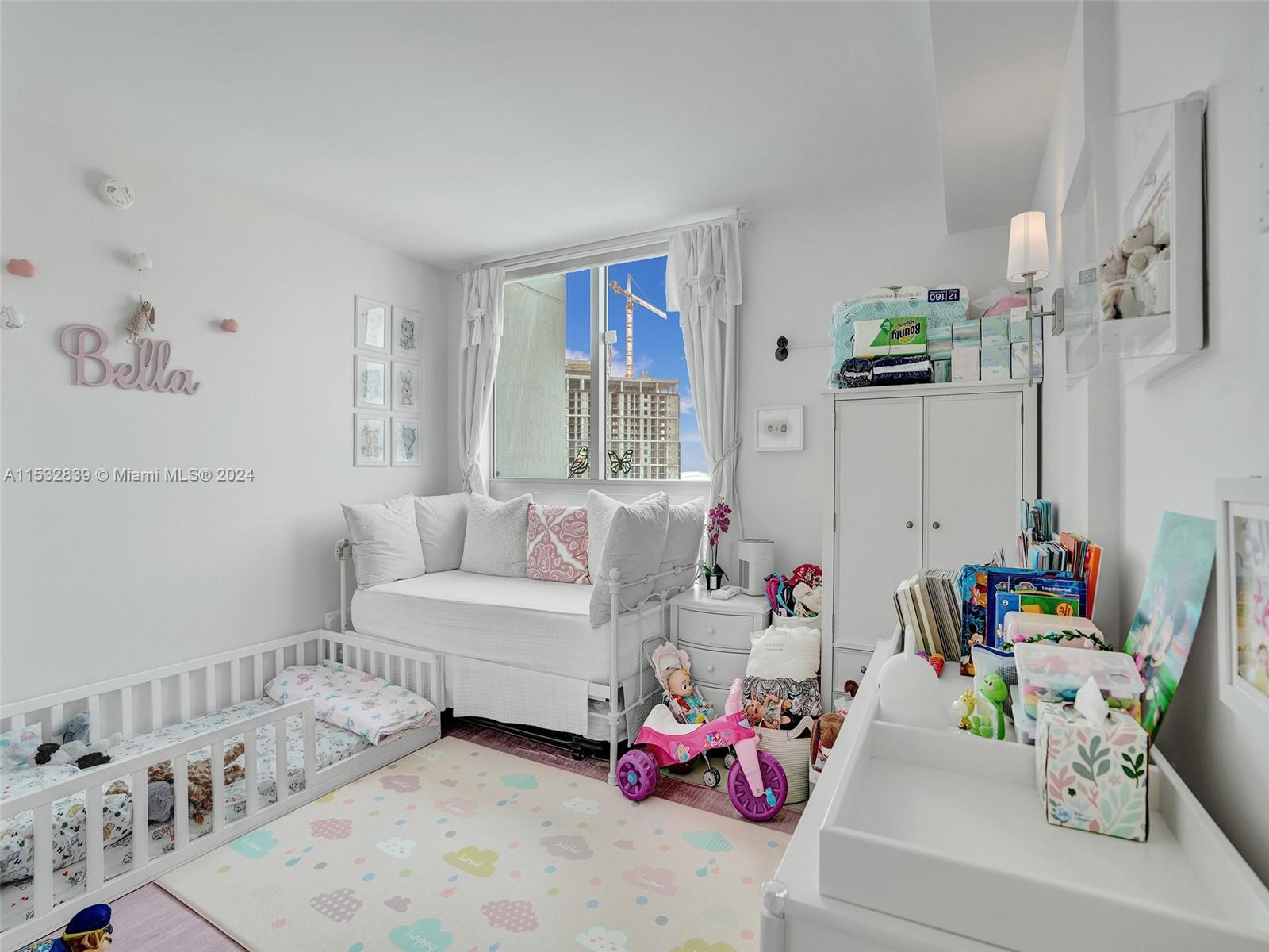 90 SW 3rd St 2707, Miami, Florida 33130, 2 Bedrooms Bedrooms, ,2 BathroomsBathrooms,Residential,For Sale,90 SW 3rd St 2707,A11532839