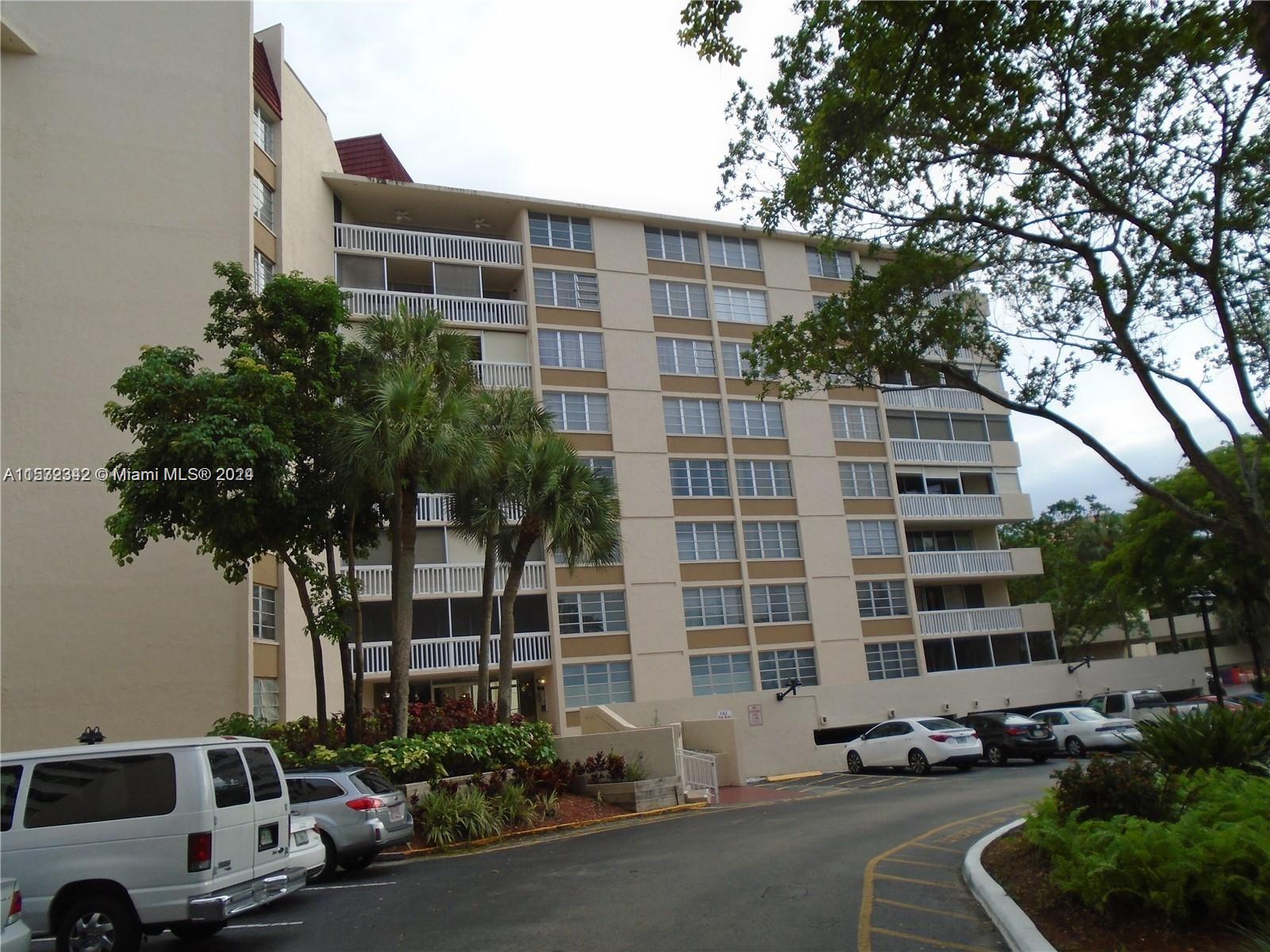 6921 Environ Blvd 4P, Lauderhill, Florida 33319, 2 Bedrooms Bedrooms, ,2 BathroomsBathrooms,Residential,For Sale,6921 Environ Blvd 4P,A11532342