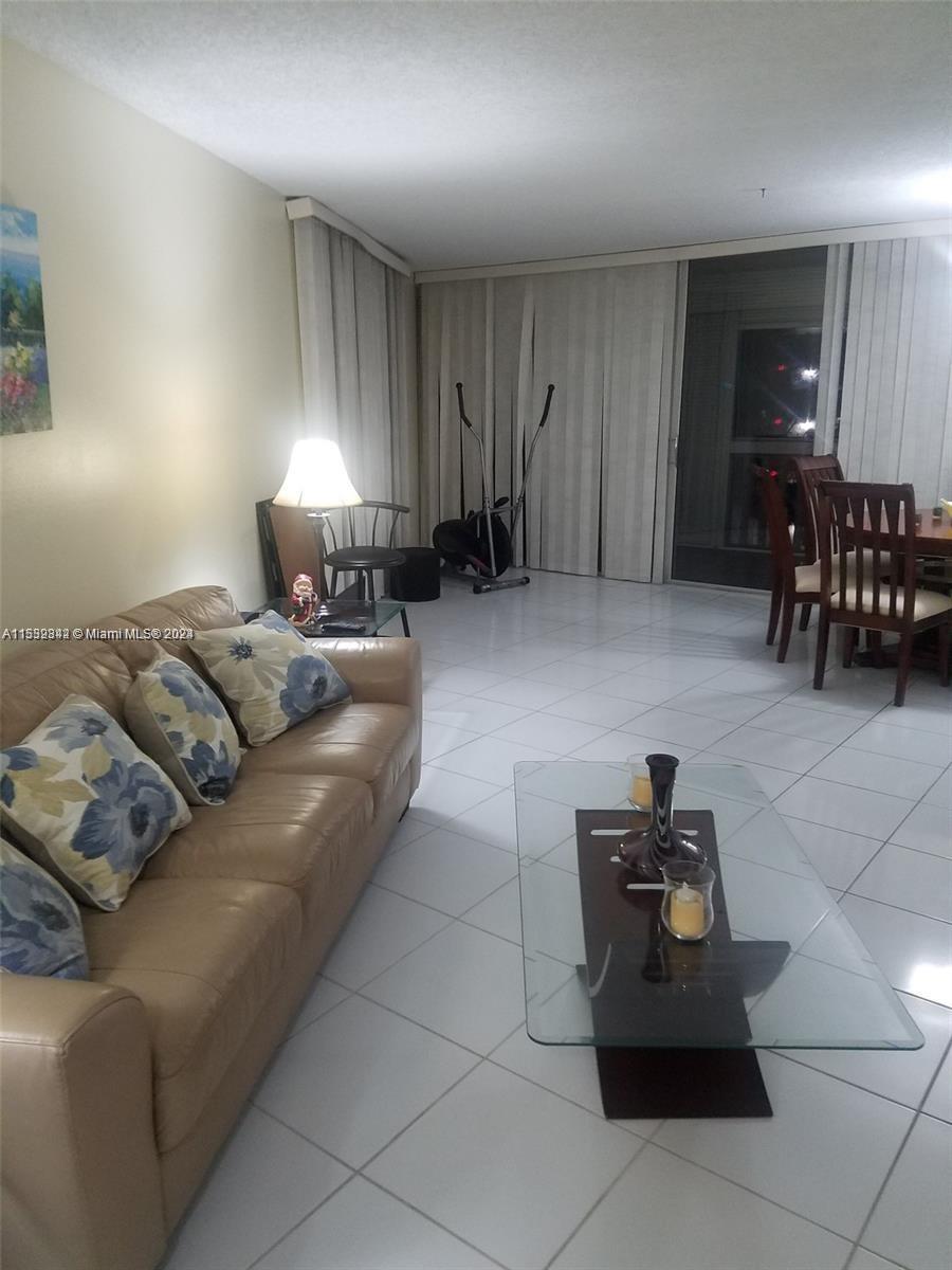 6921 Environ Blvd 4P, Lauderhill, Florida 33319, 2 Bedrooms Bedrooms, ,2 BathroomsBathrooms,Residential,For Sale,6921 Environ Blvd 4P,A11532342