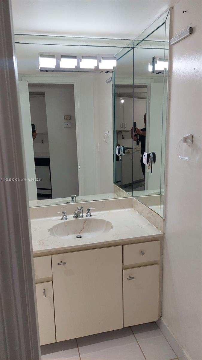 6921 Environ Blvd 4P, Lauderhill, Florida 33319, 2 Bedrooms Bedrooms, ,2 BathroomsBathrooms,Residential,For Sale,6921 Environ Blvd 4P,A11532342