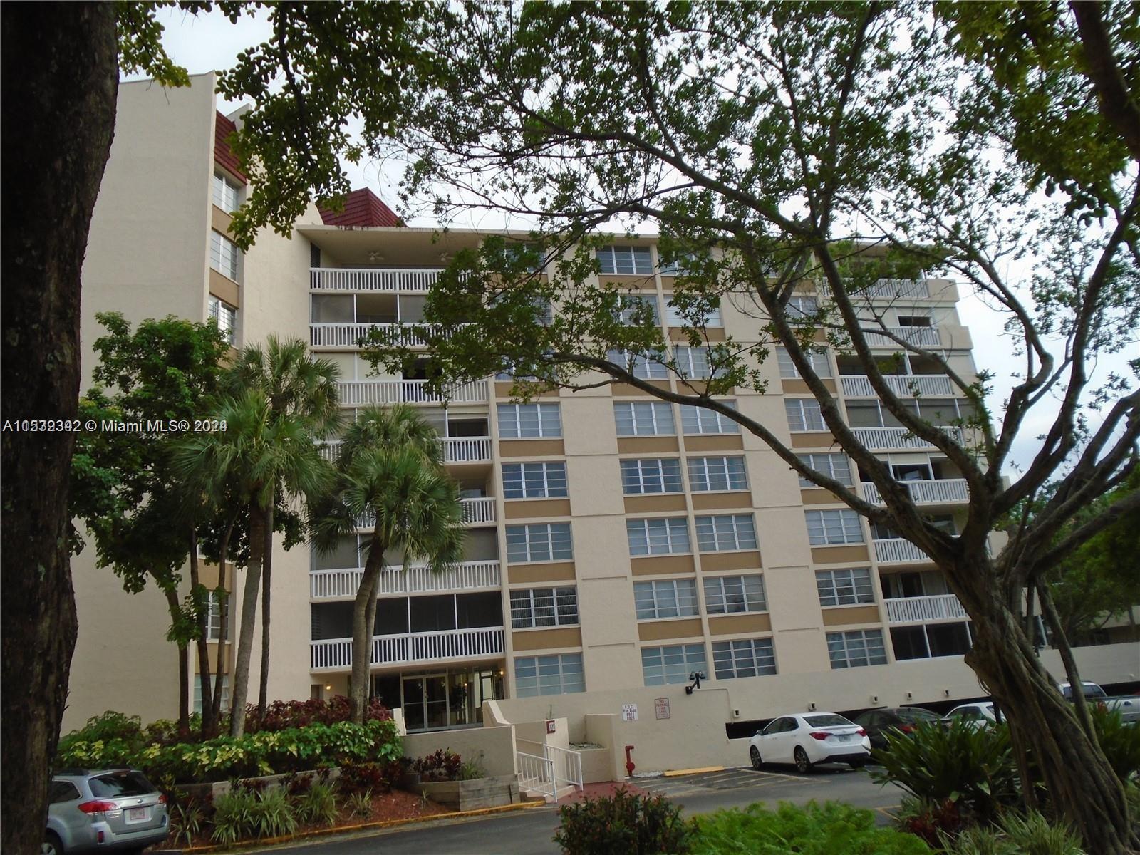 6921 Environ Blvd 4P, Lauderhill, Florida 33319, 2 Bedrooms Bedrooms, ,2 BathroomsBathrooms,Residential,For Sale,6921 Environ Blvd 4P,A11532342