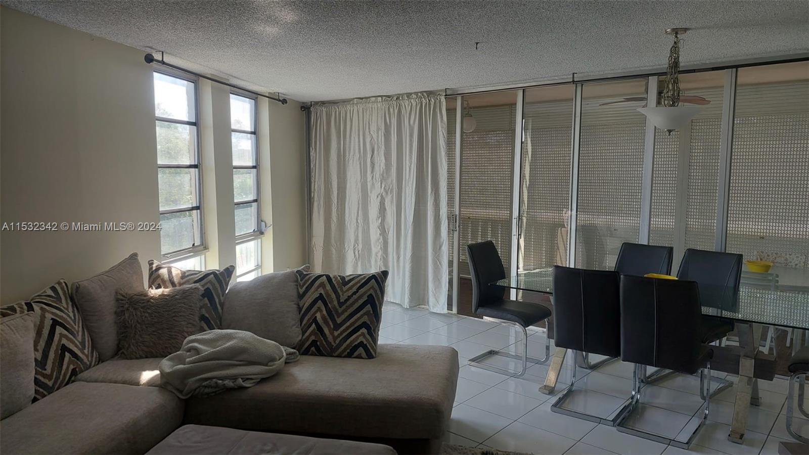 6921 Environ Blvd 4P, Lauderhill, Florida 33319, 2 Bedrooms Bedrooms, ,2 BathroomsBathrooms,Residential,For Sale,6921 Environ Blvd 4P,A11532342