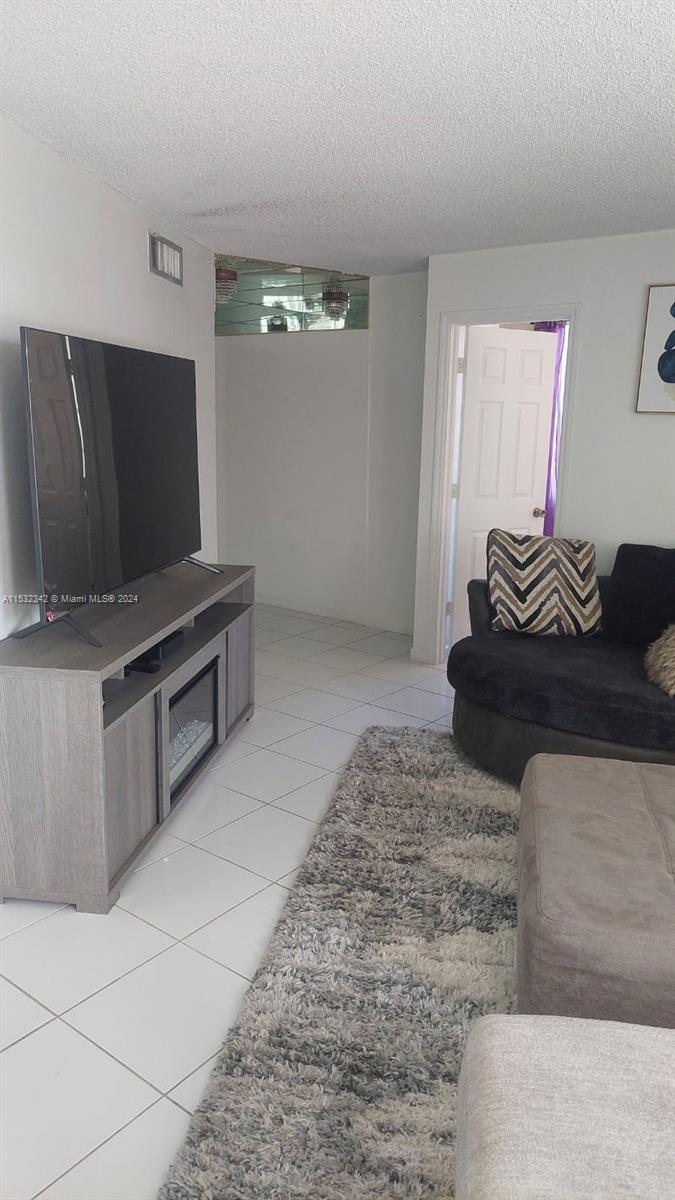 6921 Environ Blvd 4P, Lauderhill, Florida 33319, 2 Bedrooms Bedrooms, ,2 BathroomsBathrooms,Residential,For Sale,6921 Environ Blvd 4P,A11532342