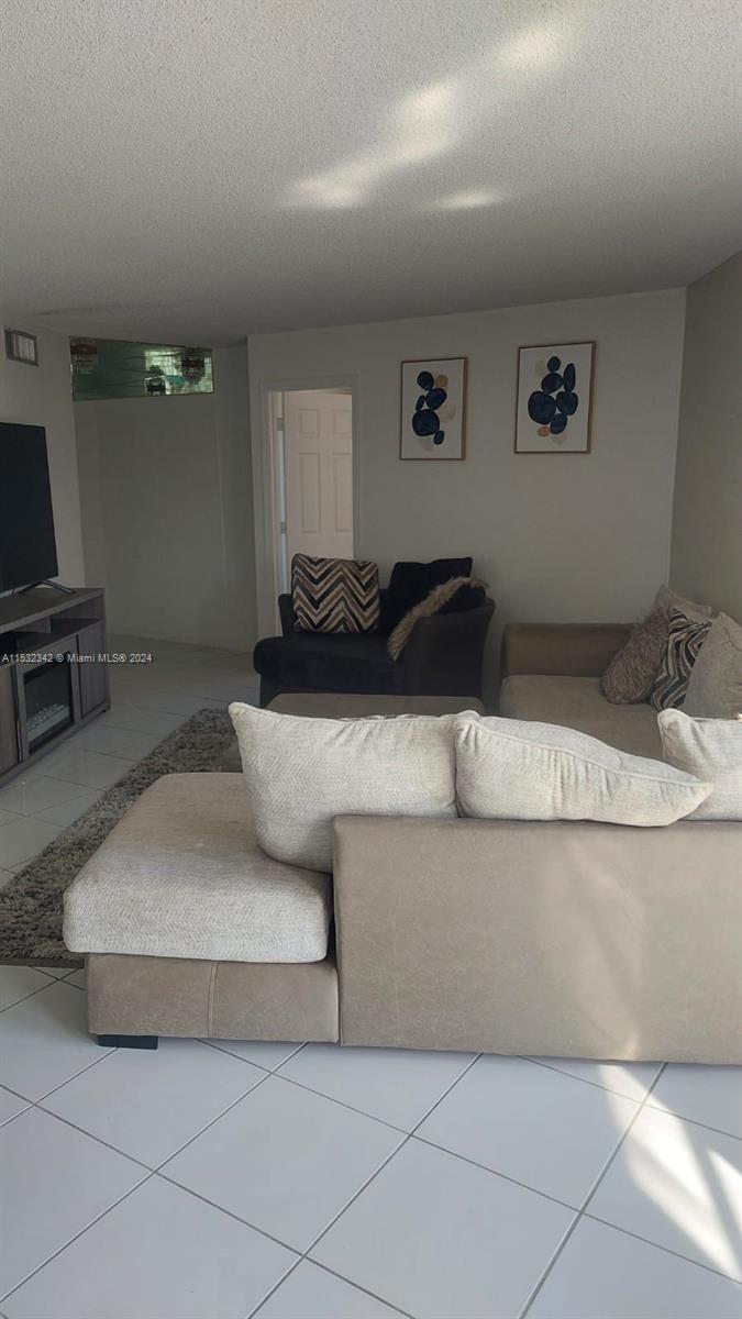 6921 Environ Blvd 4P, Lauderhill, Florida 33319, 2 Bedrooms Bedrooms, ,2 BathroomsBathrooms,Residential,For Sale,6921 Environ Blvd 4P,A11532342