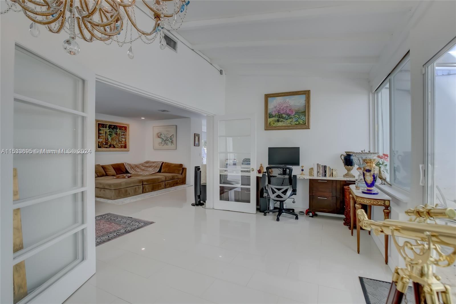 2601 NE 11th Ct, Fort Lauderdale, Florida 33304, 3 Bedrooms Bedrooms, ,3 BathroomsBathrooms,Residentiallease,For Rent,2601 NE 11th Ct,A11533695