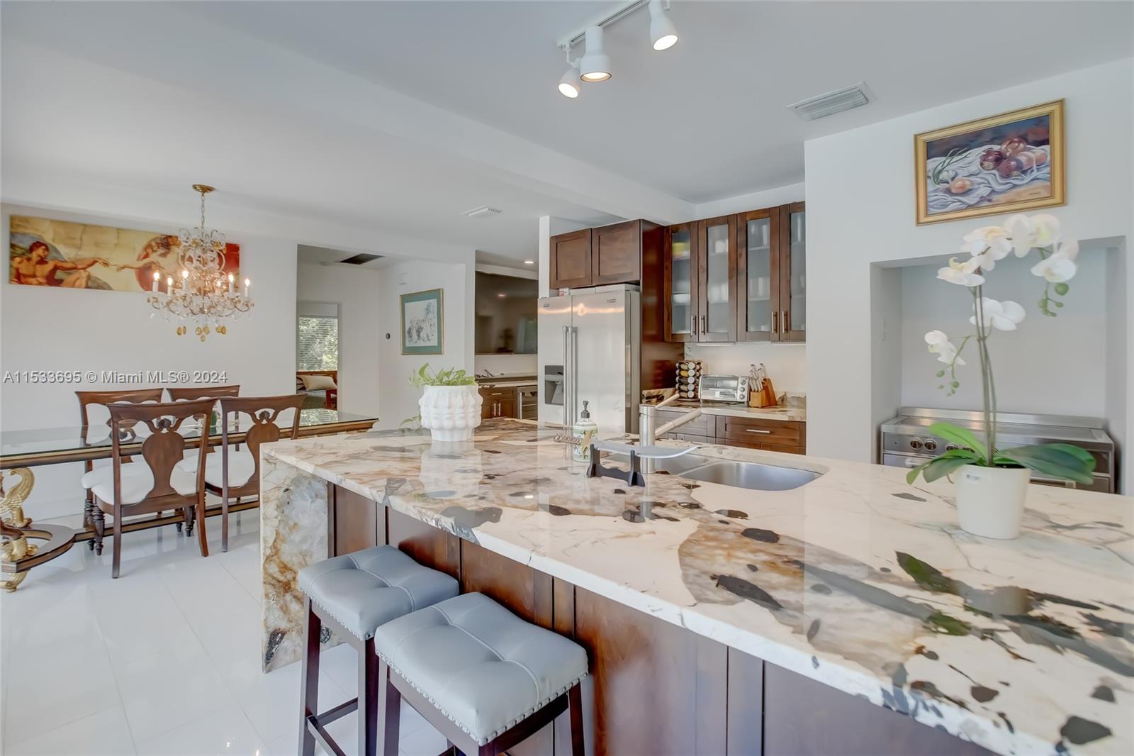 2601 NE 11th Ct, Fort Lauderdale, Florida 33304, 3 Bedrooms Bedrooms, ,3 BathroomsBathrooms,Residentiallease,For Rent,2601 NE 11th Ct,A11533695