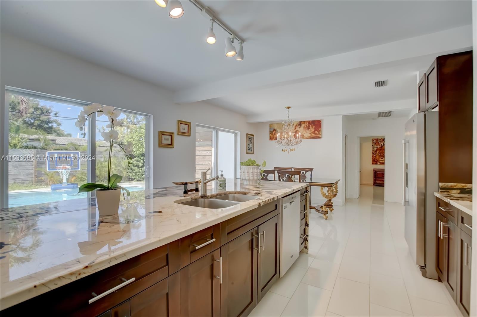 2601 NE 11th Ct, Fort Lauderdale, Florida 33304, 3 Bedrooms Bedrooms, ,3 BathroomsBathrooms,Residentiallease,For Rent,2601 NE 11th Ct,A11533695