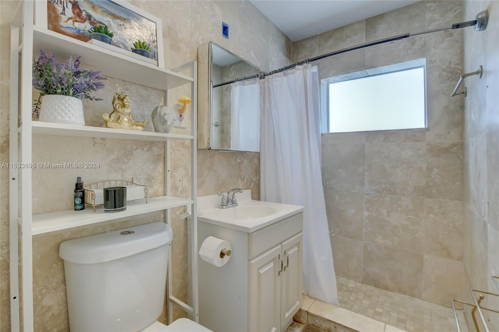 2601 NE 11th Ct, Fort Lauderdale, Florida 33304, 3 Bedrooms Bedrooms, ,3 BathroomsBathrooms,Residentiallease,For Rent,2601 NE 11th Ct,A11533695