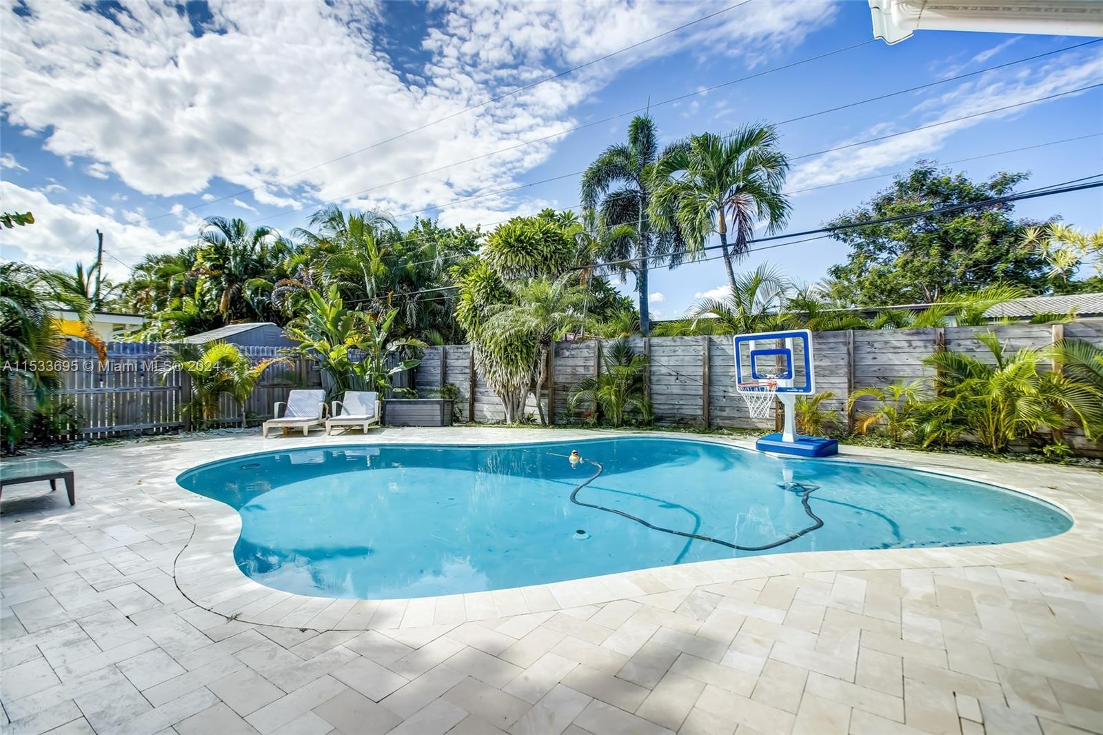 2601 NE 11th Ct, Fort Lauderdale, Florida 33304, 3 Bedrooms Bedrooms, ,3 BathroomsBathrooms,Residentiallease,For Rent,2601 NE 11th Ct,A11533695