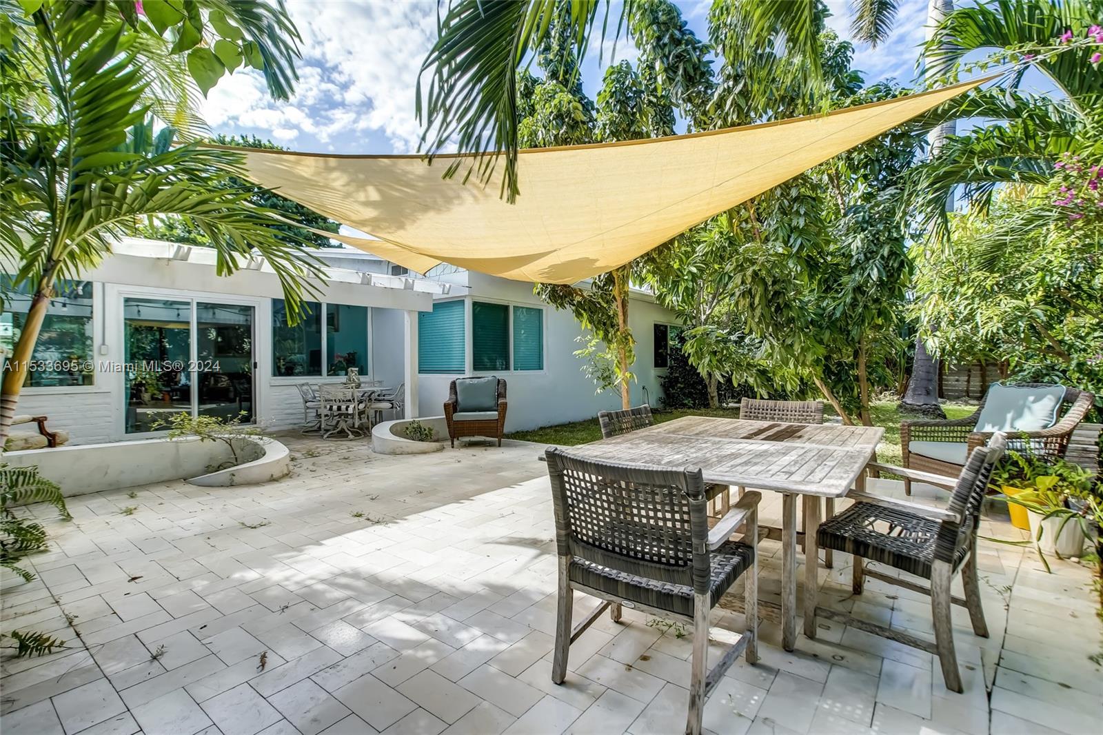 2601 NE 11th Ct, Fort Lauderdale, Florida 33304, 3 Bedrooms Bedrooms, ,3 BathroomsBathrooms,Residentiallease,For Rent,2601 NE 11th Ct,A11533695