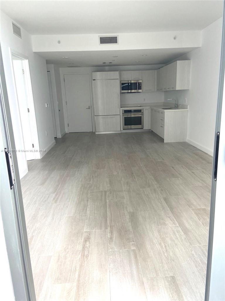 45 SW 9th St 3707, Miami, Florida 33130, 1 Bedroom Bedrooms, ,1 BathroomBathrooms,Residential,For Sale,45 SW 9th St 3707,A11532578