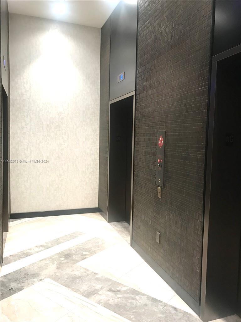 45 SW 9th St 3707, Miami, Florida 33130, 1 Bedroom Bedrooms, ,1 BathroomBathrooms,Residential,For Sale,45 SW 9th St 3707,A11532578
