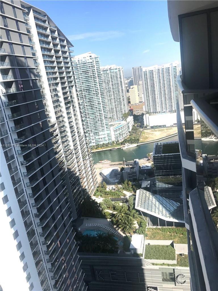 45 SW 9th St 3707, Miami, Florida 33130, 1 Bedroom Bedrooms, ,1 BathroomBathrooms,Residential,For Sale,45 SW 9th St 3707,A11532578
