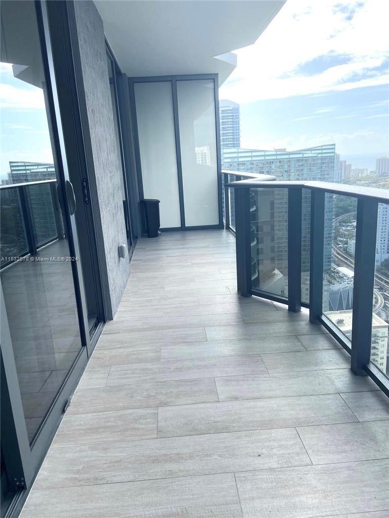 45 SW 9th St 3707, Miami, Florida 33130, 1 Bedroom Bedrooms, ,1 BathroomBathrooms,Residential,For Sale,45 SW 9th St 3707,A11532578