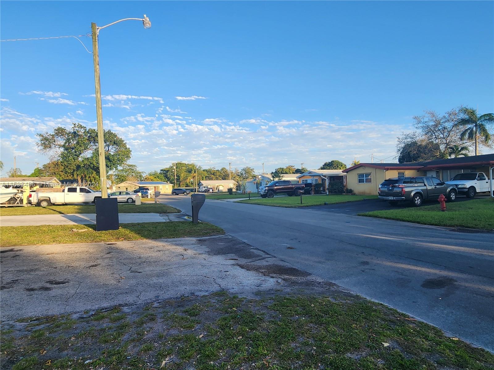 2503 NW 16th Ct 2503, Fort Lauderdale, Florida 33311, 5 Bedrooms Bedrooms, ,2 BathroomsBathrooms,Residentiallease,For Rent,2503 NW 16th Ct 2503,A11533466