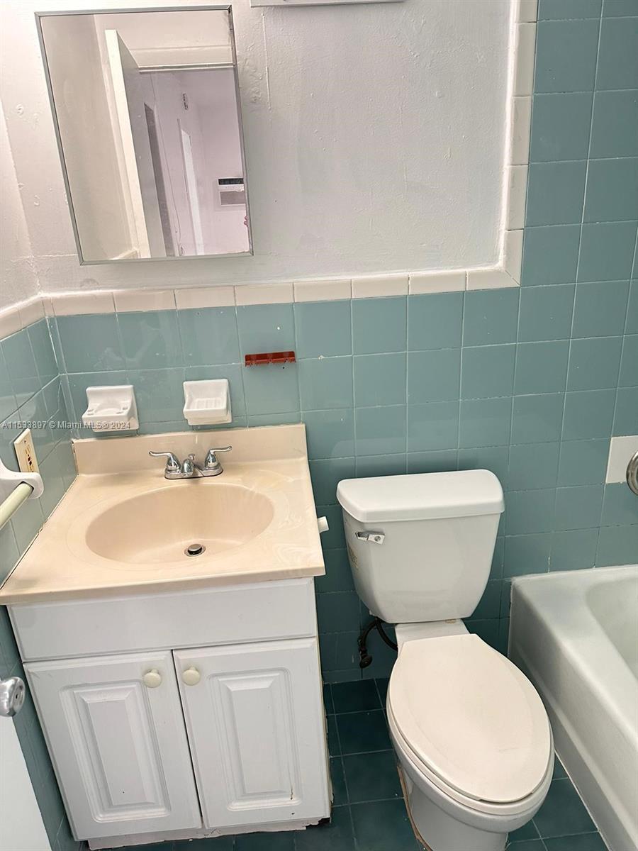 265 E 7th St 8, Hialeah, Florida 33010, ,1 BathroomBathrooms,Residentiallease,For Rent,265 E 7th St 8,A11533897