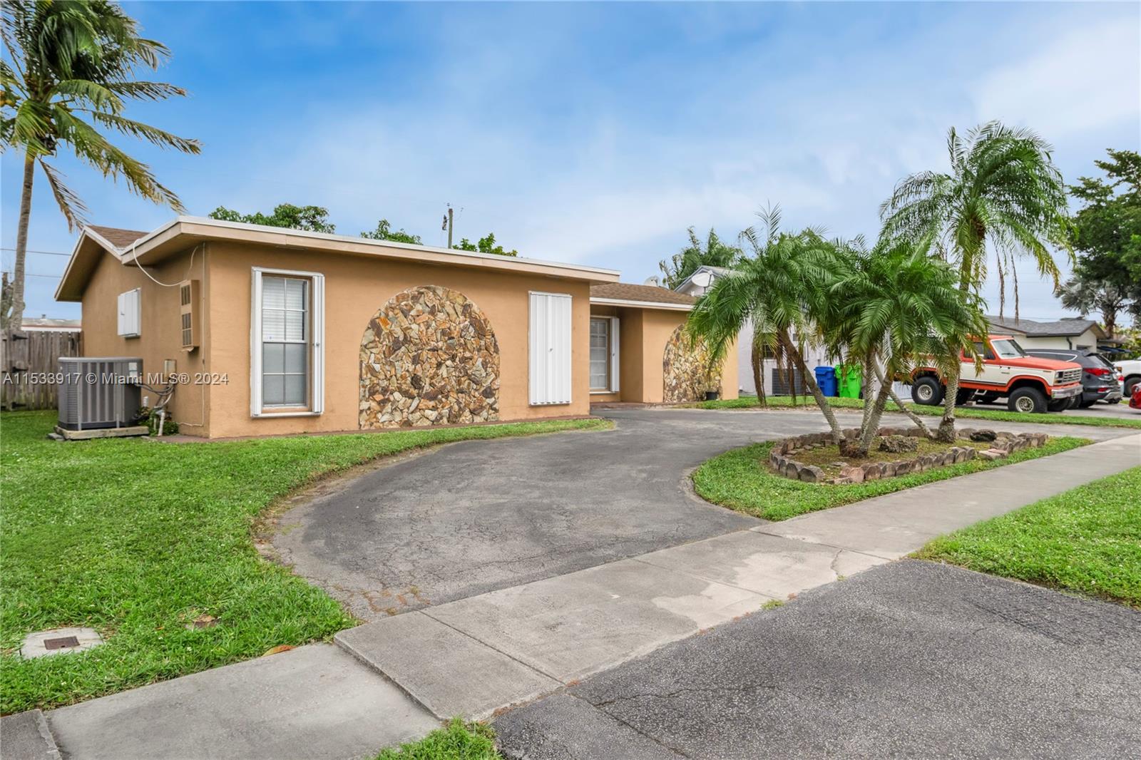 9523 NW 26th St, Sunrise, Florida 33322, 2 Bedrooms Bedrooms, ,2 BathroomsBathrooms,Residentiallease,For Rent,9523 NW 26th St,A11533917