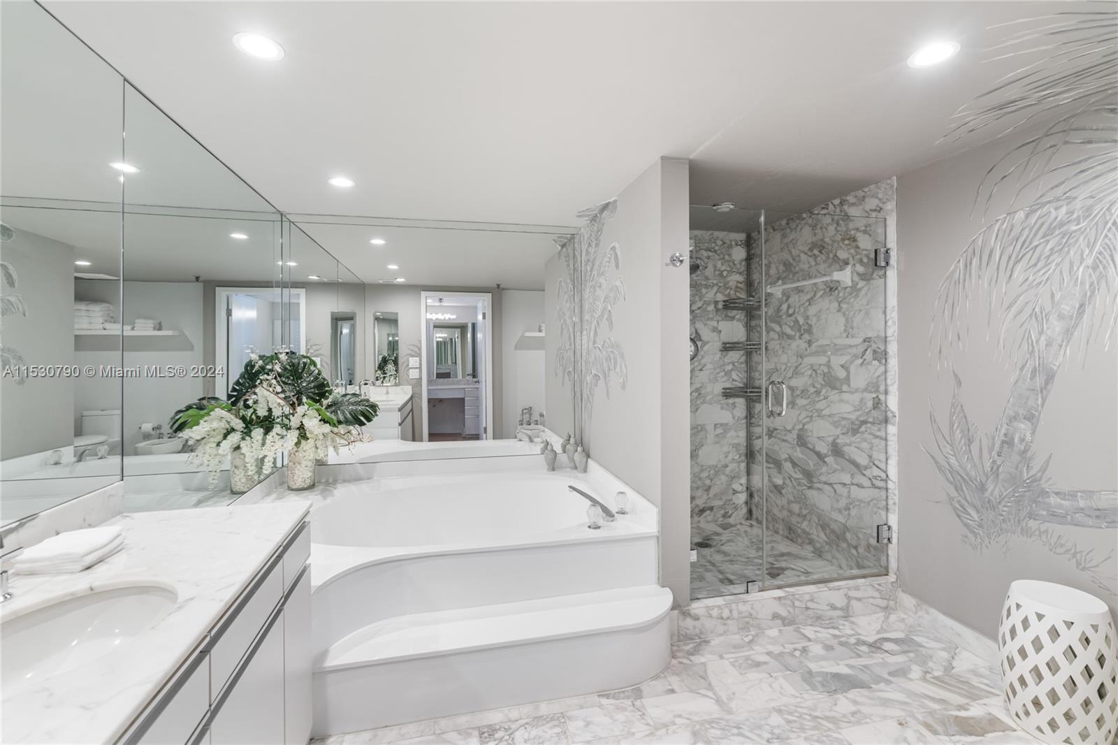 9 Island Ave 1409, Miami Beach, Florida 33139, 2 Bedrooms Bedrooms, ,2 BathroomsBathrooms,Residential,For Sale,9 Island Ave 1409,A11530790