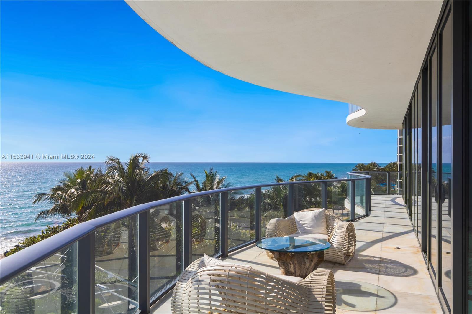 19575 Collins Ave 5, Sunny Isles Beach, Florida 33160, 4 Bedrooms Bedrooms, ,5 BathroomsBathrooms,Residentiallease,For Rent,19575 Collins Ave 5,A11533941