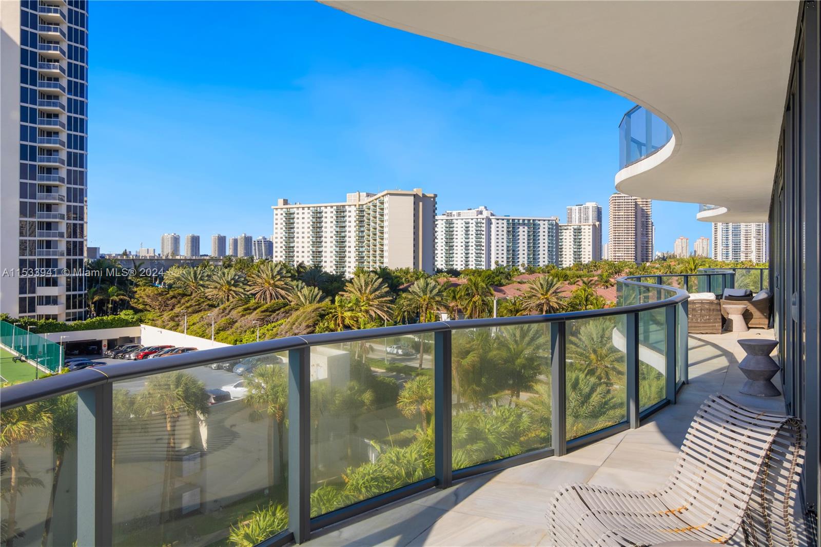 19575 Collins Ave 5, Sunny Isles Beach, Florida 33160, 4 Bedrooms Bedrooms, ,5 BathroomsBathrooms,Residentiallease,For Rent,19575 Collins Ave 5,A11533941