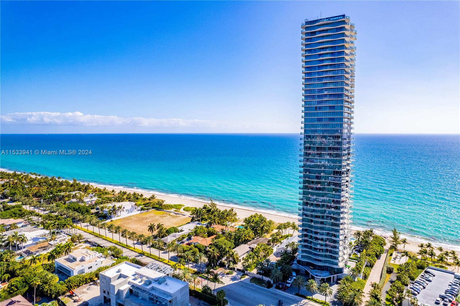 19575 Collins Ave 5, Sunny Isles Beach, Florida 33160, 4 Bedrooms Bedrooms, ,5 BathroomsBathrooms,Residentiallease,For Rent,19575 Collins Ave 5,A11533941
