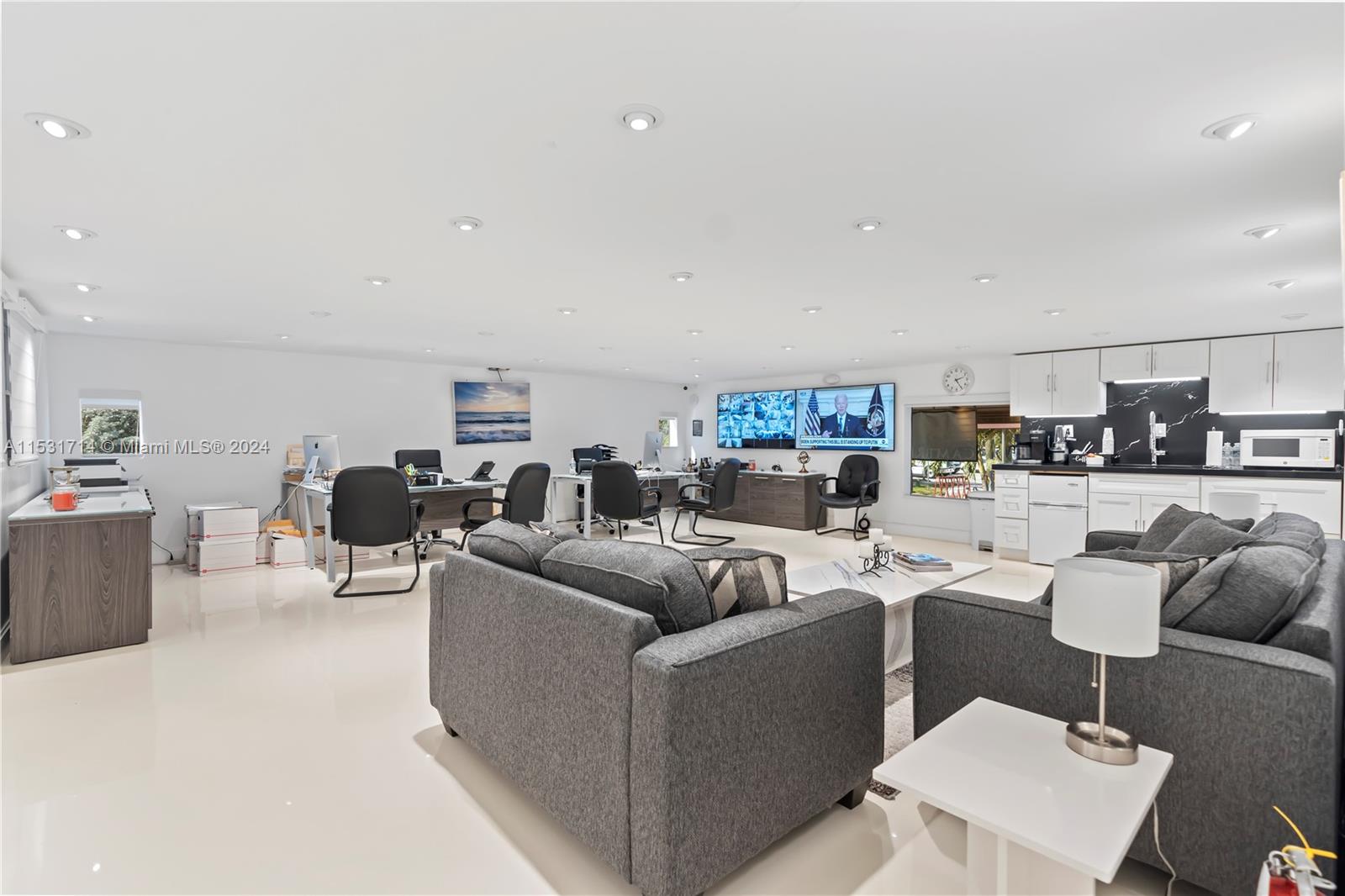 Unincorporated Broward County, Florida 33311, ,Commercialsale,For Sale,A11531714