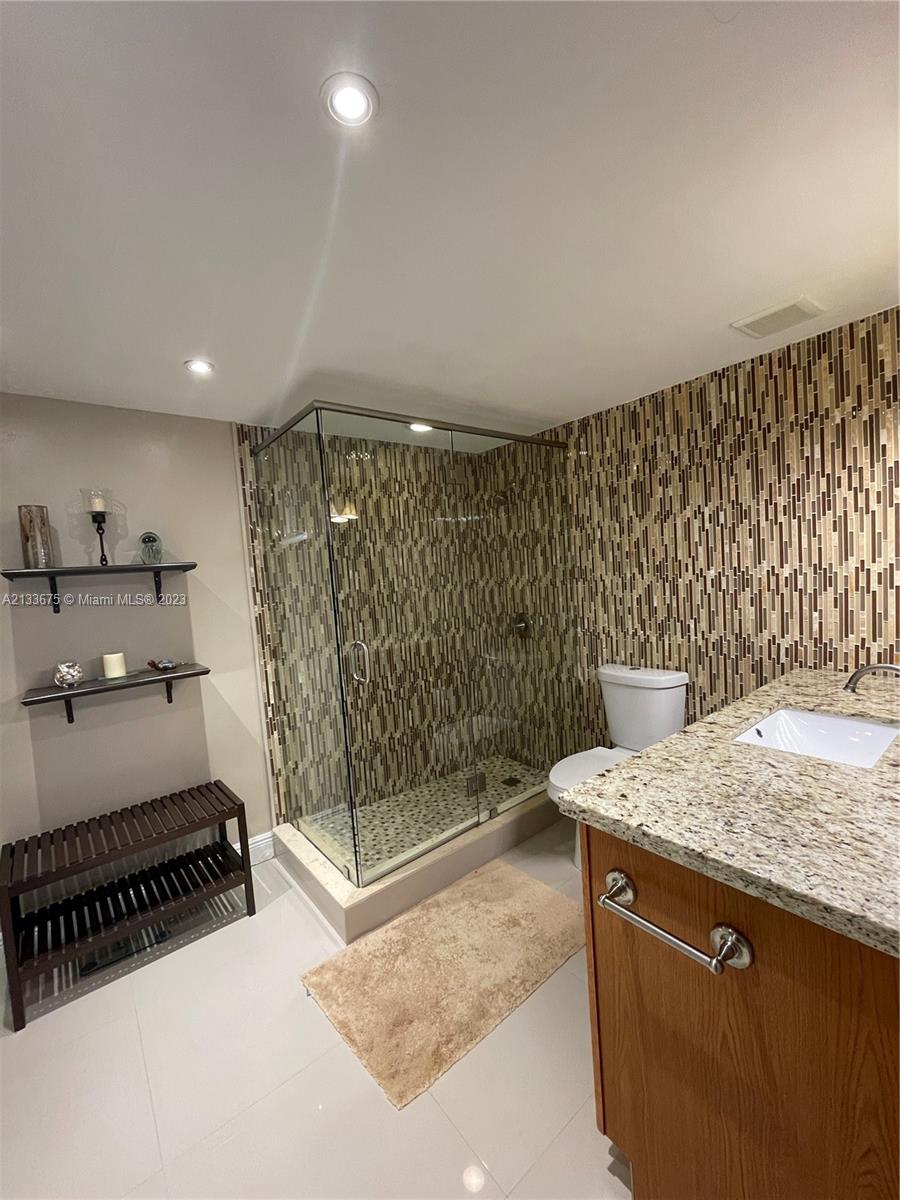 3505 S OCEAN DR 1212, Hollywood, Florida 33019, 2 Bedrooms Bedrooms, ,2 BathroomsBathrooms,Residentiallease,For Rent,3505 S OCEAN DR 1212,A2133675