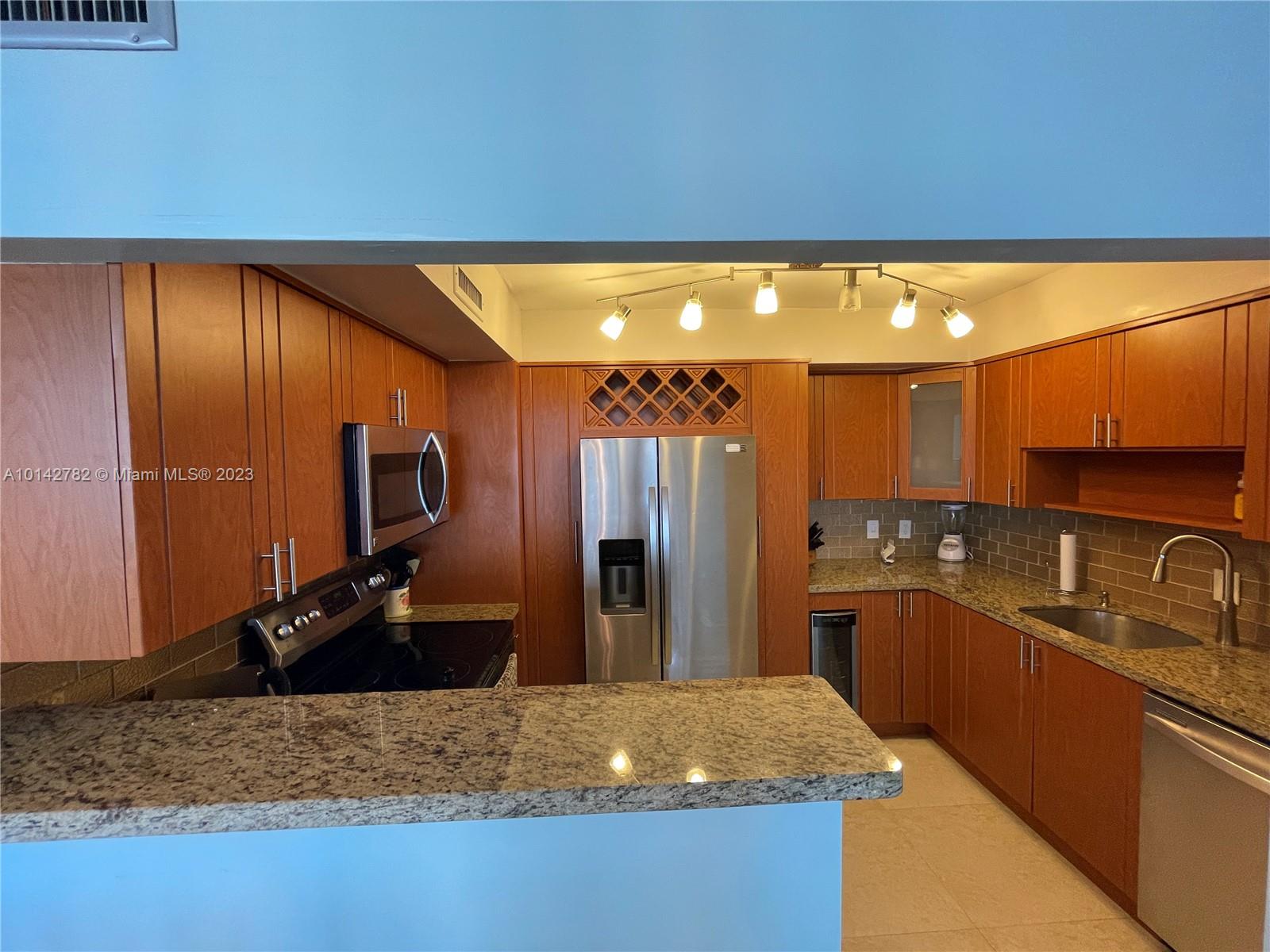 3505 S Ocean Dr 1415, Hollywood, Florida 33019, 1 Bedroom Bedrooms, ,1 BathroomBathrooms,Residentiallease,For Rent,3505 S Ocean Dr 1415,A10142782