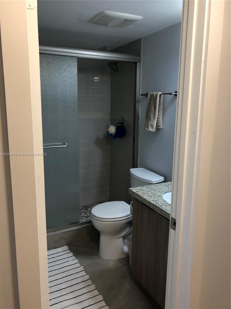 2nd Bathroom