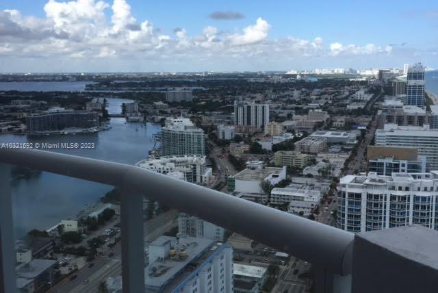 6365 Collins Ave 4209, Miami Beach, Florida 33141, 1 Bedroom Bedrooms, ,2 BathroomsBathrooms,Residentiallease,For Rent,6365 Collins Ave 4209,A10321692