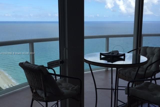 6365 Collins Ave 4209, Miami Beach, Florida 33141, 1 Bedroom Bedrooms, ,2 BathroomsBathrooms,Residentiallease,For Rent,6365 Collins Ave 4209,A10321692