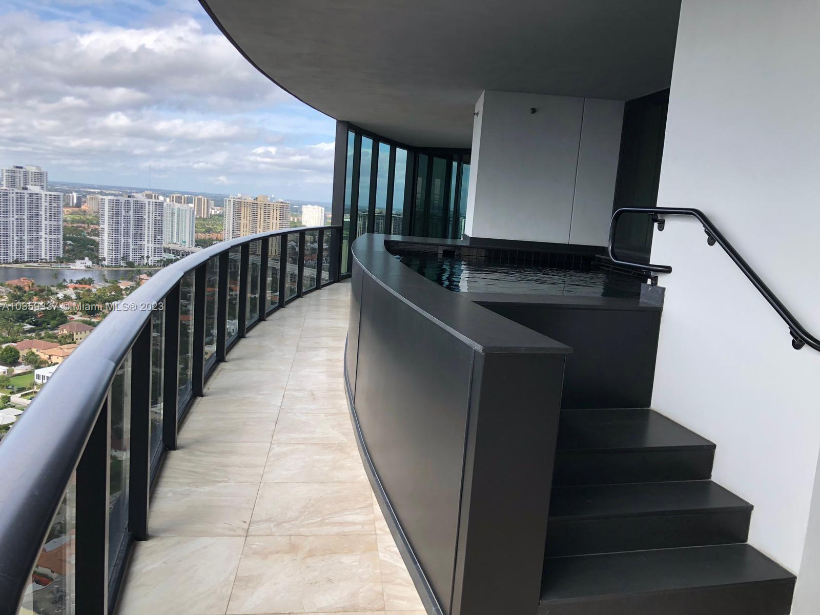 Sunny Isles Beach, Florida 33160, 4 Bedrooms Bedrooms, ,4 BathroomsBathrooms,Residential,For Sale,A10359337