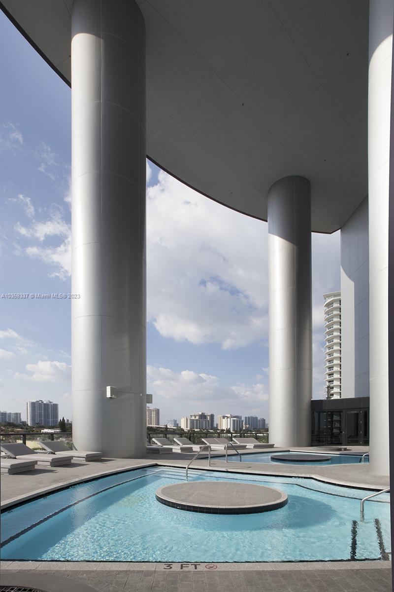 Sunny Isles Beach, Florida 33160, 4 Bedrooms Bedrooms, ,4 BathroomsBathrooms,Residential,For Sale,A10359337