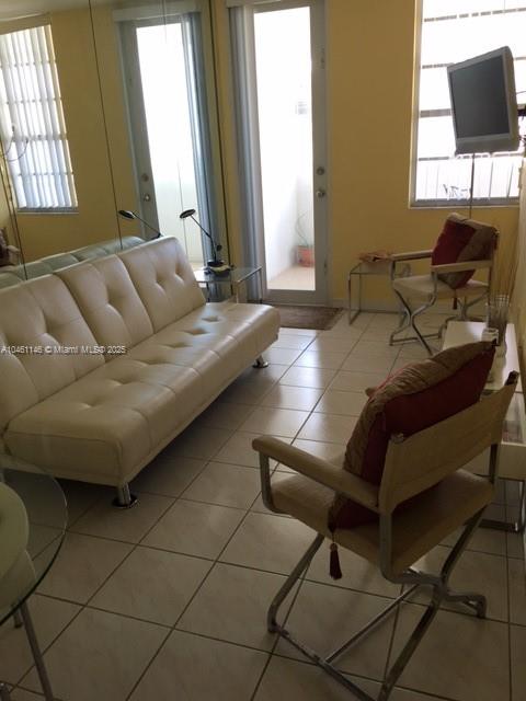 100 Lincoln Rd 1045, Miami Beach, Florida 33139, 1 Bedroom Bedrooms, ,1 BathroomBathrooms,Residentiallease,For Rent,100 Lincoln Rd 1045,A10461146