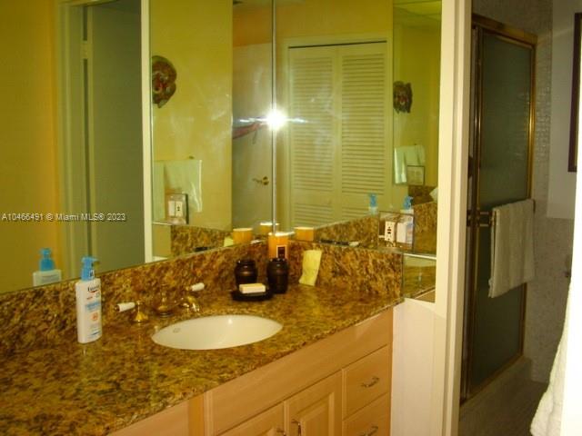 3505 S OCEAN DR 421, Hollywood, Florida 33019, 2 Bedrooms Bedrooms, ,2 BathroomsBathrooms,Residentiallease,For Rent,3505 S OCEAN DR 421,A10466491