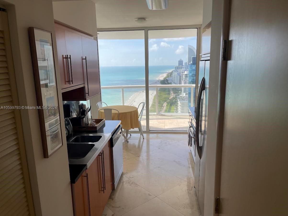 6365 SE Collins Ave 3404, Miami Beach, Florida 33141, 2 Bedrooms Bedrooms, ,2 BathroomsBathrooms,Residentiallease,For Rent,6365 SE Collins Ave 3404,A10599793