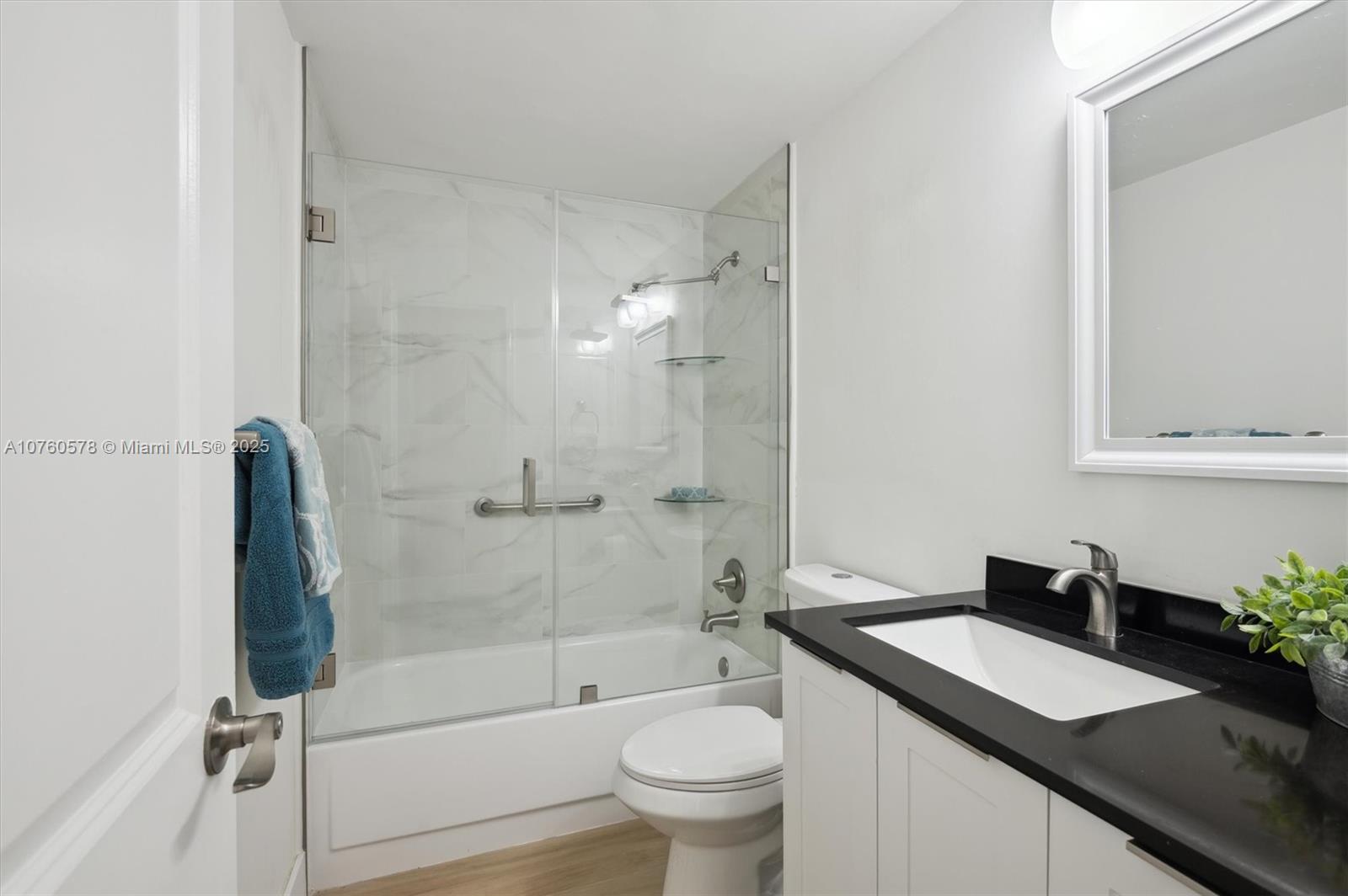 3505 S Ocean Dr 710, Hollywood, Florida 33019, 2 Bedrooms Bedrooms, ,2 BathroomsBathrooms,Residentiallease,For Rent,3505 S Ocean Dr 710,A10760578