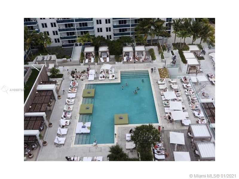 Photo 13 of Roney Palace Roney Apt 1206 in Miami Beach - MLS A10987921