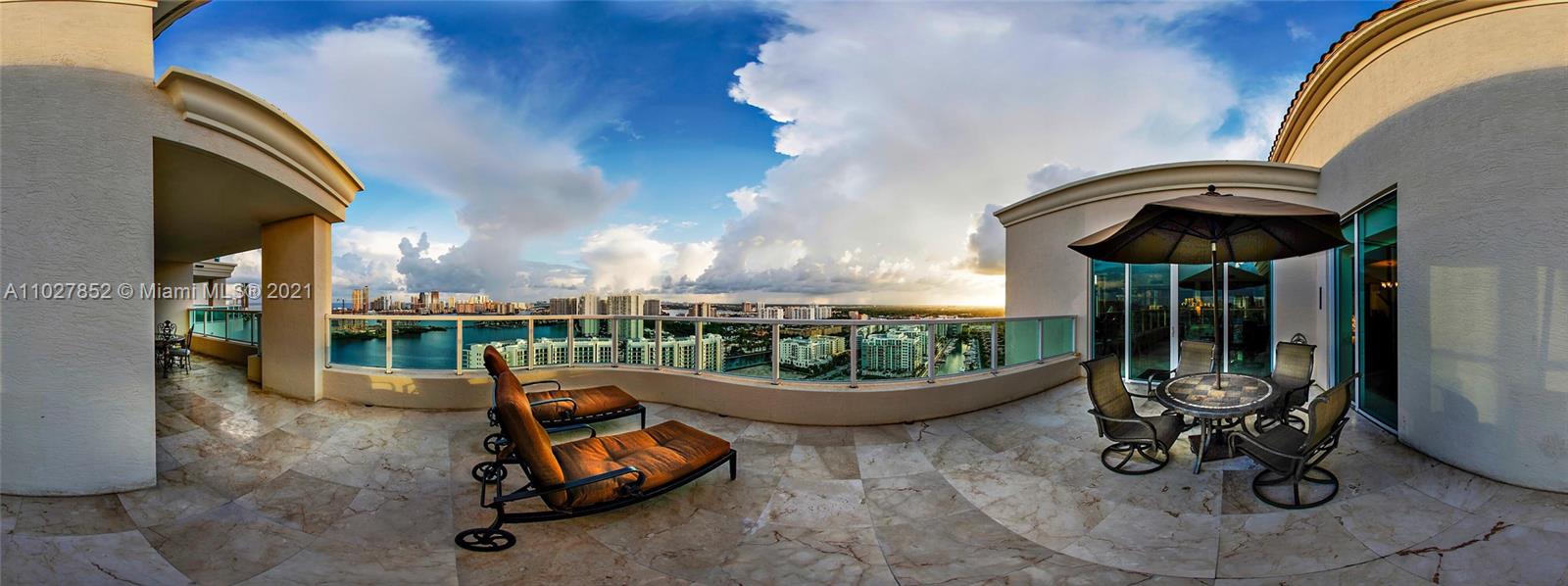 3330 NE 190th St PH18