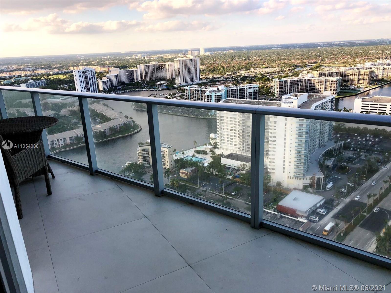 Photo 24 of Hyde Resort and Residences Apt 2910 in Hollywood - MLS A11054088
