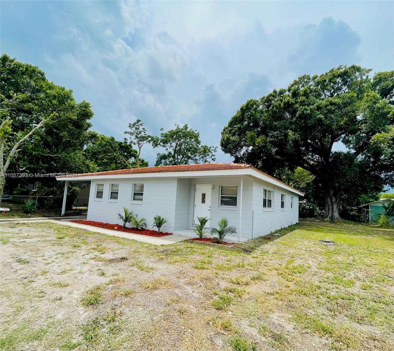 2419 Clearlake Rd., Cocoa, FL 32922