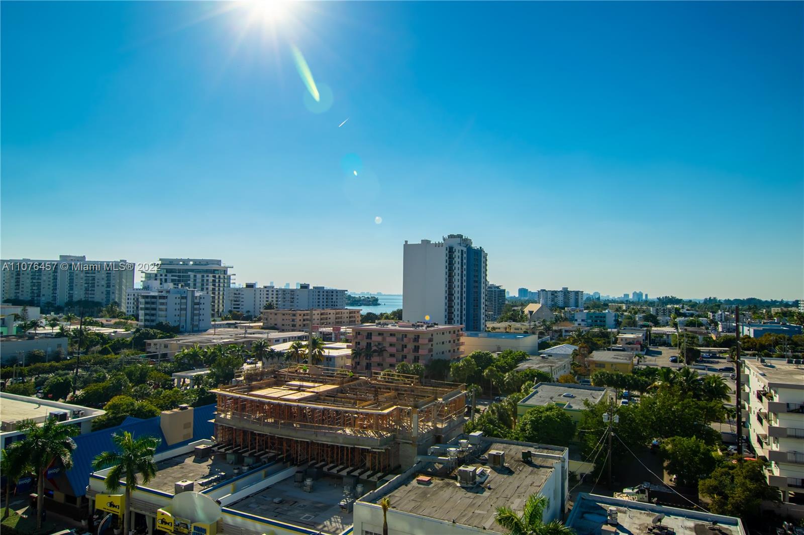 6969 Collins Ave 902
