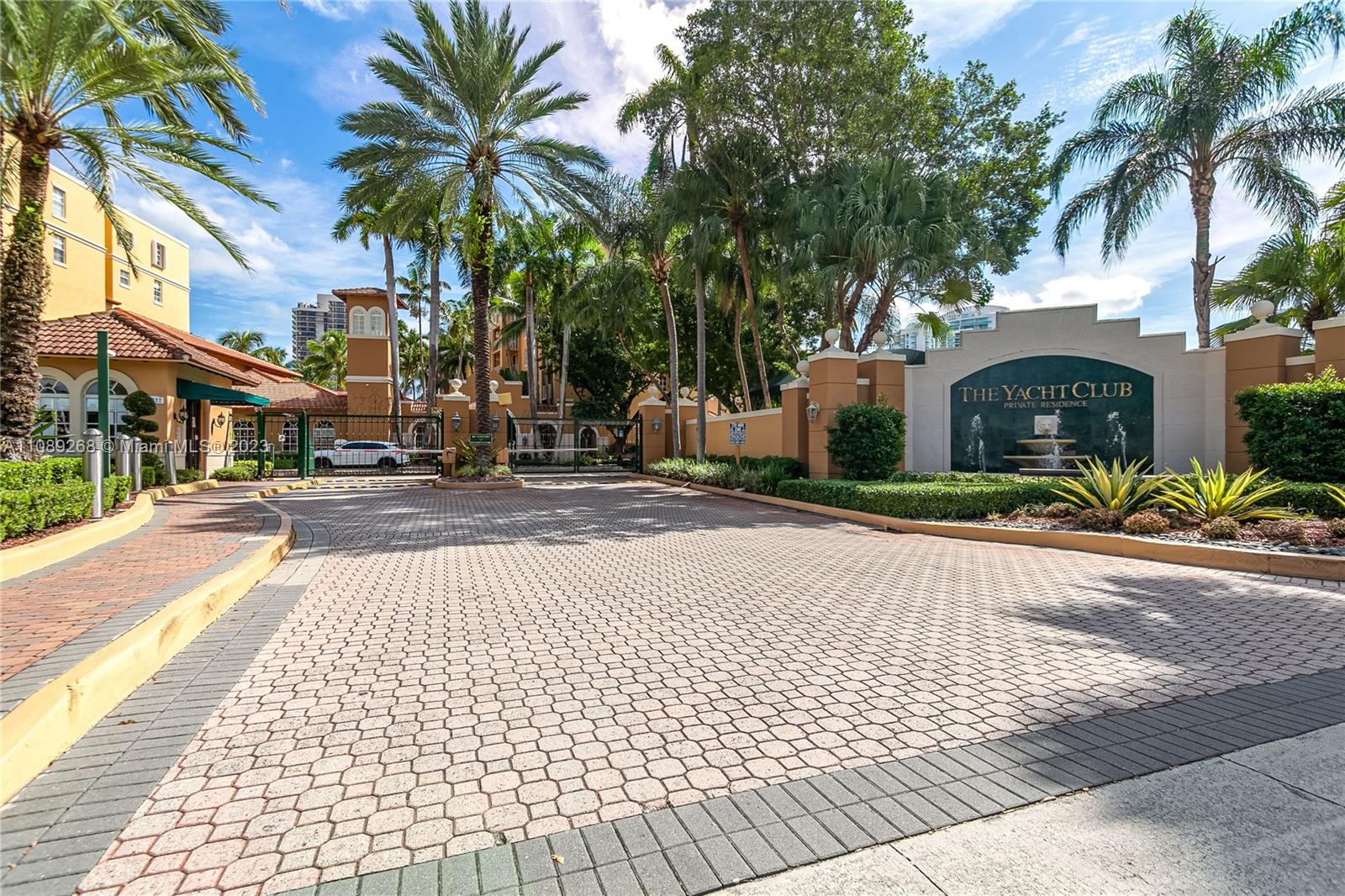 Photo 2 of The Yacht Club At Aventur Apt 5107 in Aventura - MLS A11089268